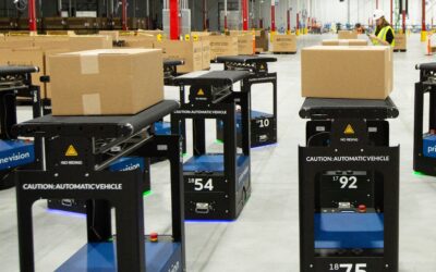 AI and robots help retain warehouse staff